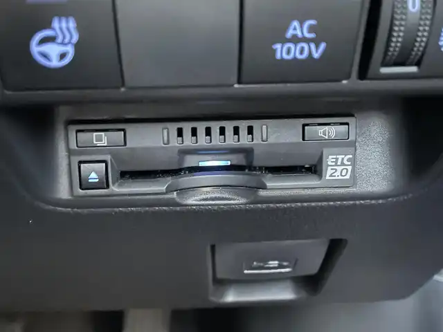 トヨタ アクア Z 滋賀県 2023(令5)年 2.9万km ダークブルーマイカM 純正10.5インチナビ/AM/FM/Bluetooth/パノラミックビューモニター/ビルトインETC/セーフティセンス/・プリクラッシュセーフティ/・レーントレーシングアシスト/・レーダークルーズコントロール/・オートマチックハイビーム/・ロードサインアシスト/パーキングサポートブレーキ/LEDヘッドライト/オートライト/ブラインドスポットモニター/ハーフレザーシート/D席パワーシート/D/N席シートヒーター/クリアランスソナー/プッシュスタート/スマートキー/前後ドライブレコーダー