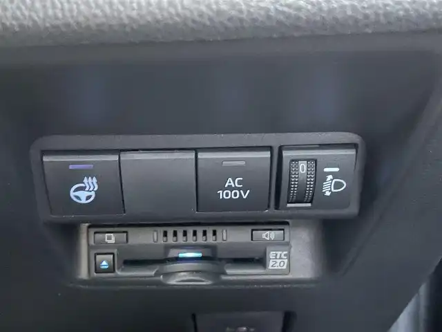 トヨタ アクア Z 滋賀県 2023(令5)年 2.9万km ダークブルーマイカM 純正10.5インチナビ/AM/FM/Bluetooth/パノラミックビューモニター/ビルトインETC/セーフティセンス/・プリクラッシュセーフティ/・レーントレーシングアシスト/・レーダークルーズコントロール/・オートマチックハイビーム/・ロードサインアシスト/パーキングサポートブレーキ/LEDヘッドライト/オートライト/ブラインドスポットモニター/ハーフレザーシート/D席パワーシート/D/N席シートヒーター/クリアランスソナー/プッシュスタート/スマートキー/前後ドライブレコーダー