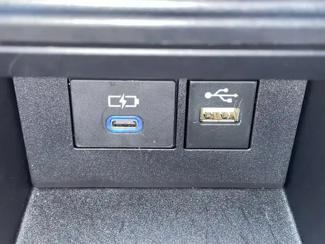 トヨタ アクア Z 滋賀県 2023(令5)年 2.9万km ダークブルーマイカM 純正10.5インチナビ/AM/FM/Bluetooth/パノラミックビューモニター/ビルトインETC/セーフティセンス/・プリクラッシュセーフティ/・レーントレーシングアシスト/・レーダークルーズコントロール/・オートマチックハイビーム/・ロードサインアシスト/パーキングサポートブレーキ/LEDヘッドライト/オートライト/ブラインドスポットモニター/ハーフレザーシート/D席パワーシート/D/N席シートヒーター/クリアランスソナー/プッシュスタート/スマートキー/前後ドライブレコーダー