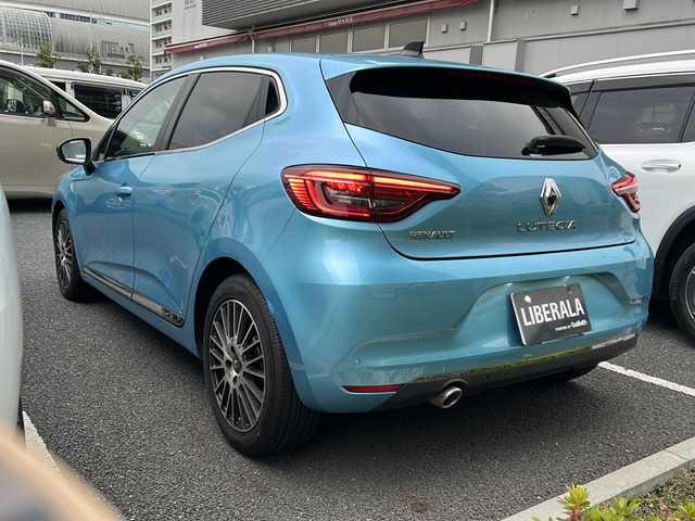 ルノー ルノー ルーテシア インテンス テックパック 東京都 2021(令3)年 3.2万km ライトブルー 純正モニター/BOSEプレミアムサウンド/バックカメラ/360°カメラ/Bluetooth/追従型クルコン/レーンキープ/BSM/前席シートヒーター/ステアリングヒーター/黒革シート/社外前後ドラレコ/オートホールド/純正16インチAW/パーキングセンサー