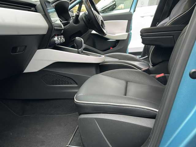 ルノー ルノー ルーテシア インテンス テックパック 東京都 2021(令3)年 3.2万km ライトブルー 純正モニター/BOSEプレミアムサウンド/バックカメラ/360°カメラ/Bluetooth/追従型クルコン/レーンキープ/BSM/前席シートヒーター/ステアリングヒーター/黒革シート/社外前後ドラレコ/オートホールド/純正16インチAW/パーキングセンサー