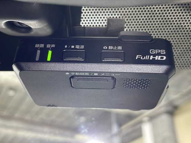 日産 ノート e－パワー X 広島県 2018(平30)年 4.5万km スーパーブラック 純正ナビ　/アラウンドビューモニター　/フルセグ　/オートハイビーム　/インテリジェントルームミラー　/レーンキープアシスト　/オートライト　/衝突軽減　/コーナーセンサー　/スマートキー　/LEDヘッドランプ　/ETC/社外14インチアルミホイール(185/70/R14)/エアバック（運転席/助手席）