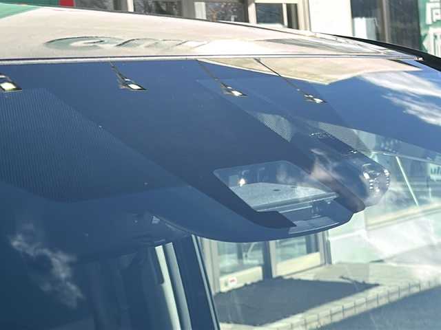 トヨタ ヴォクシー X 京都府 2016(平28)年 12.6万km ブラック 〇Bluetooth/〇アルパインヴォクシー専用ナビ/〇社外アルミ/〇ビルトインETC/〇８人乗り/〇レーンキープアシスト/〇オートマチックハイビーム/〇MTモード付AT車