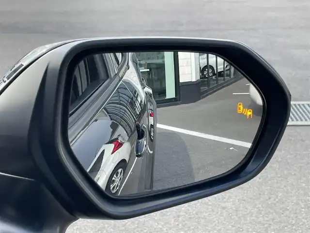 トヨタ ヤリスクロス ハイブリッド Z 愛媛県 2024(令6)年 1.4万km ブラックマイカ モデリスタエアロ/ディスプレイオーディオ/（AppleCarPlay/AndroidAuto）/アラウンドビューモニター　/レーダークルーズコントロール　/シートヒーター　/ステアリングヒーター　/衝突軽減システム　/LEDヘッドライト/オートハイビーム　/ブレーキホールド/前後コーナーセンサー/横滑り防止装置/レーンキープアシスト/盗難防止装置/純正18インチAW/スマートキー/USB・TypeC入力端子/ドライブ&EVモード選択