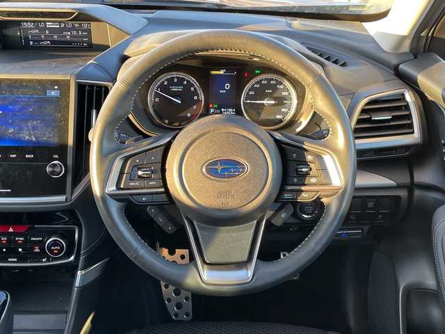スバル フォレスター ハイブリッド アドバンス 新潟県 2021(令3)年 1.5万km クリスタルブラックシリカ 4WD/純正HDDナビ(CN-FX800D)/CD/DVD/BD/BT/フルセグテレビ/フロント/サイドカメラ/SDミュージックサーバー/ETC/衝突被害軽減ブレーキ/レーンキープアシスト/レーダークルーズコントロール/半革シート/パワーシート/シートヒーター/ステアリングヒーター/ステアリングスイッチ/パドルシフト/コーナーセンサー/スマートキー/プッシュスタート/LEDヘッドライト/オートライト/フォグランプ/純正１８インチアルミホイール