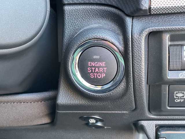 スバル フォレスター ハイブリッド アドバンス 新潟県 2021(令3)年 1.5万km クリスタルブラックシリカ 4WD/純正HDDナビ(CN-FX800D)/CD/DVD/BD/BT/フルセグテレビ/フロント/サイドカメラ/SDミュージックサーバー/ETC/衝突被害軽減ブレーキ/レーンキープアシスト/レーダークルーズコントロール/半革シート/パワーシート/シートヒーター/ステアリングヒーター/ステアリングスイッチ/パドルシフト/コーナーセンサー/スマートキー/プッシュスタート/LEDヘッドライト/オートライト/フォグランプ/純正１８インチアルミホイール