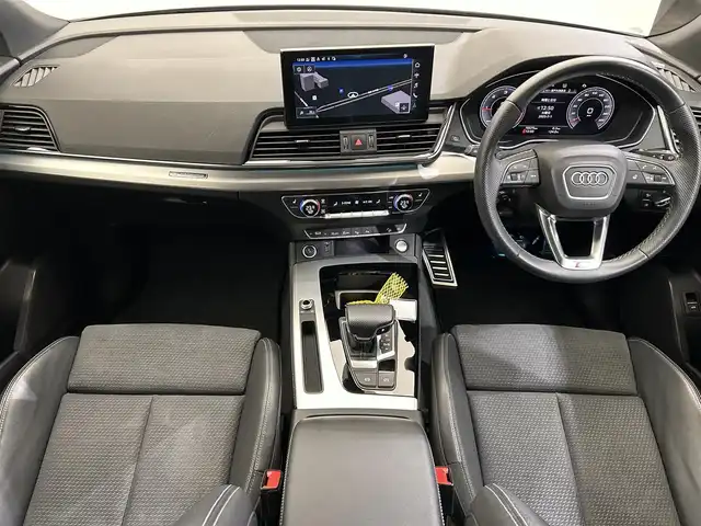 アウディ アウディ Ｑ５ 40TDIクワトロ Sライン 愛媛県 2021(令3)年 1.7万km グレイシアホワイトメタリック バーチャルコックピット/純正ナビゲーション/全方位カメラ/ETC/前後ドライブレコーダー/ACC/レーンキープアシスト/ブラインドスポットモニター/ハーフレザーシート/全席シートヒーター/前席パワーシート/ハンドルヒーター/置くだけ充電/オートホールド/プッシュスタート/スマートキー