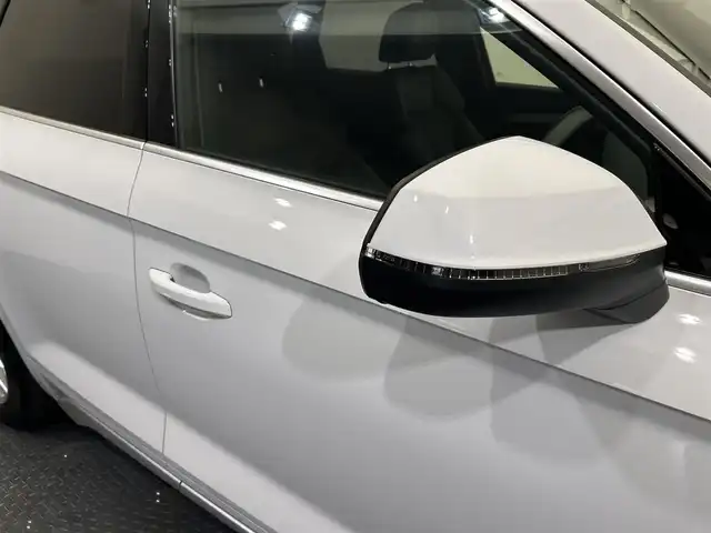 アウディ アウディ Ｑ５ 40TDIクワトロ Sライン 愛媛県 2021(令3)年 1.7万km グレイシアホワイトメタリック バーチャルコックピット/純正ナビゲーション/全方位カメラ/ETC/前後ドライブレコーダー/ACC/レーンキープアシスト/ブラインドスポットモニター/ハーフレザーシート/全席シートヒーター/前席パワーシート/ハンドルヒーター/置くだけ充電/オートホールド/プッシュスタート/スマートキー