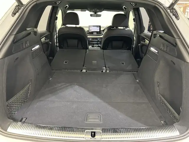 アウディ アウディ Ｑ５ 40TDIクワトロ Sライン 愛媛県 2021(令3)年 1.7万km グレイシアホワイトメタリック バーチャルコックピット/純正ナビゲーション/全方位カメラ/ETC/前後ドライブレコーダー/ACC/レーンキープアシスト/ブラインドスポットモニター/ハーフレザーシート/全席シートヒーター/前席パワーシート/ハンドルヒーター/置くだけ充電/オートホールド/プッシュスタート/スマートキー