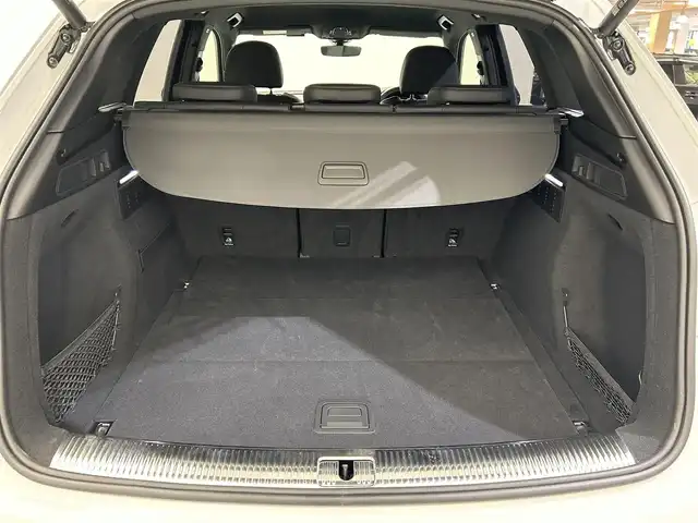 アウディ アウディ Ｑ５ 40TDIクワトロ Sライン 愛媛県 2021(令3)年 1.7万km グレイシアホワイトメタリック バーチャルコックピット/純正ナビゲーション/全方位カメラ/ETC/前後ドライブレコーダー/ACC/レーンキープアシスト/ブラインドスポットモニター/ハーフレザーシート/全席シートヒーター/前席パワーシート/ハンドルヒーター/置くだけ充電/オートホールド/プッシュスタート/スマートキー