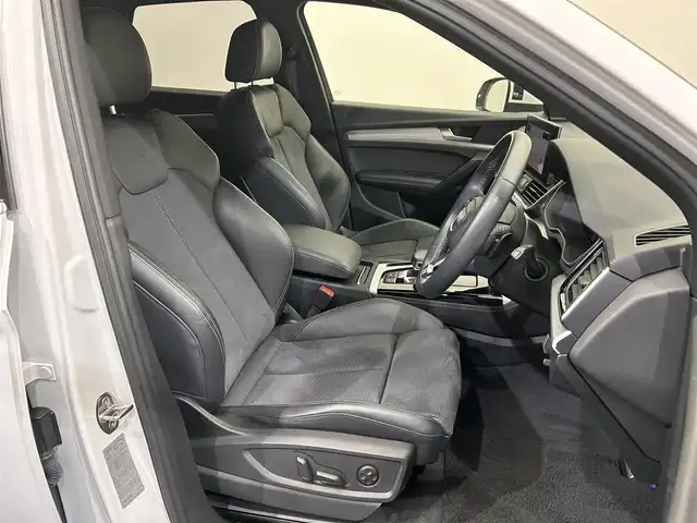 アウディ アウディ Ｑ５ 40TDIクワトロ Sライン 愛媛県 2021(令3)年 1.7万km グレイシアホワイトメタリック バーチャルコックピット/純正ナビゲーション/全方位カメラ/ETC/前後ドライブレコーダー/ACC/レーンキープアシスト/ブラインドスポットモニター/ハーフレザーシート/全席シートヒーター/前席パワーシート/ハンドルヒーター/置くだけ充電/オートホールド/プッシュスタート/スマートキー