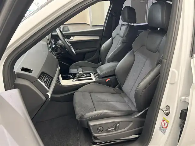 アウディ アウディ Ｑ５ 40TDIクワトロ Sライン 愛媛県 2021(令3)年 1.7万km グレイシアホワイトメタリック バーチャルコックピット/純正ナビゲーション/全方位カメラ/ETC/前後ドライブレコーダー/ACC/レーンキープアシスト/ブラインドスポットモニター/ハーフレザーシート/全席シートヒーター/前席パワーシート/ハンドルヒーター/置くだけ充電/オートホールド/プッシュスタート/スマートキー