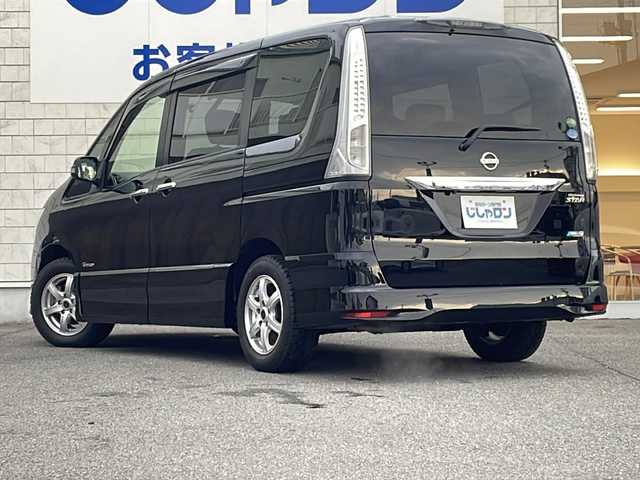 日産 セレナ