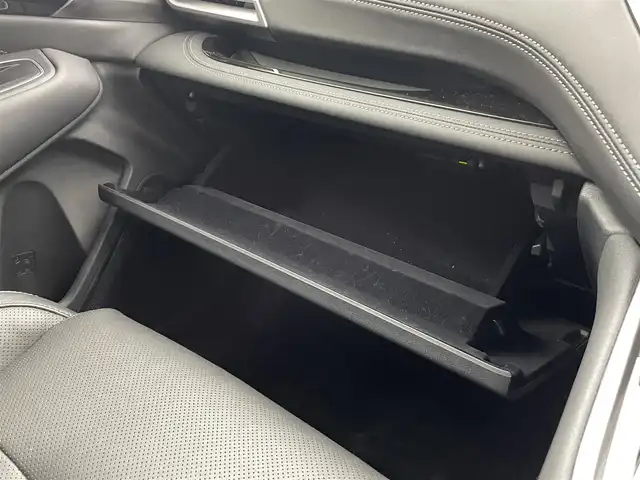 スバル アウトバック リミテッドEX 熊本県 2022(令4)年 2.1万km クリスタルブラックシリカ 禁煙車　/４WD/純正ナビ（フルセグ・ＢＴ・ＡＵＸ・ｉｐｏｄ）/バックカメラ　/純正前方ドライブレコーダー　/ビルトインＥＴＣ　/レーダークルーズコントロール/後ろのみコーナーセンサー　/アイサイト　/衝突軽減ブレーキ/レーンキープアシスト/横滑り防止/アイドリングストップ/前席パワーシート/前席シートヒーター/パワーバックドア/純正フロアマット/純正１８インチAW/オートライト/LEDヘッドライト/フォグライト/スマートキー/プッシュスタート