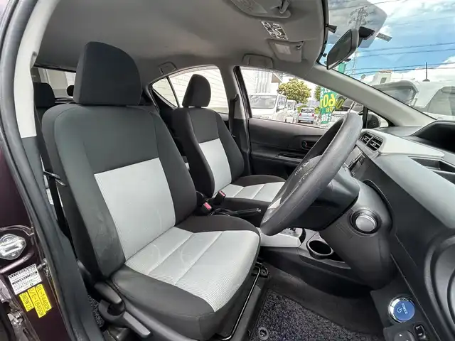 トヨタ アクア S 愛知県 2014(平26)年 8.3万km ディープアメジストマイカメタリック ワンオーナー/純正メモリナビ/Bluetooth/フルセグテレビ/ウィンカーミラー/ドアバイザー/プッシュスタート/ETC