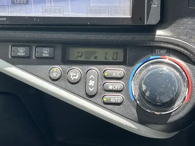 トヨタ アクア S 愛知県 2014(平26)年 8.3万km ディープアメジストマイカメタリック ワンオーナー/純正メモリナビ/Bluetooth/フルセグテレビ/ウィンカーミラー/ドアバイザー/プッシュスタート/ETC