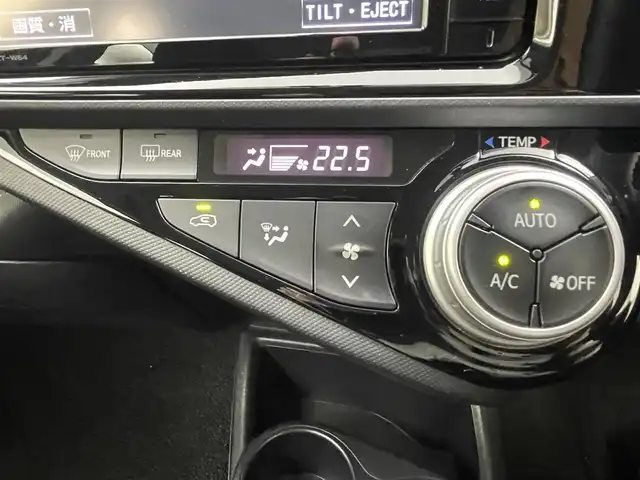 トヨタ アクア G ブラックソフトレザーセレ 茨城県 2015(平27)年 5.4万km ブラックマイカ 純正ナビ［NSZT-W64A］/フルセグ再生可/ETC/ドライブレコーダー前のみ/純正フロアマット/モデリスタホイール