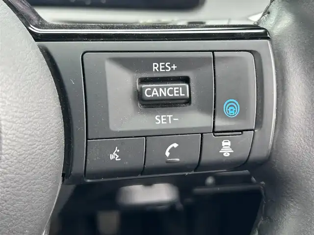 日産 オーラ G レザーエディション 奈良県 2022(令4)年 2.9万km 黒 純正メーカーナビ/(AM/FM/USB/フルセグTV)/アラウンドビューモニター/BOSEパーソナルプラスサウンドシステム/エマージェンシーブレーキ/黒革シート/シートヒーター/ステアリングヒーター/レーダークルーズコントロール/コーナーセンサー/ドライブレコーダー/革巻きステアリング/ステアリングスイッチ/オートライト/電動サイドブレーキ/プッシュスタート/電格ウインカーミラー/純正フロアマット/ドアバイザー
