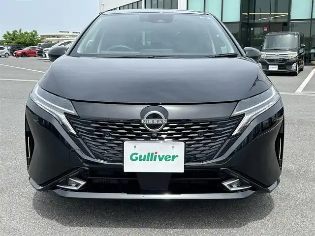 日産 オーラ G レザーエディション 奈良県 2022(令4)年 2.9万km 黒 純正メーカーナビ/(AM/FM/USB/フルセグTV)/アラウンドビューモニター/BOSEパーソナルプラスサウンドシステム/エマージェンシーブレーキ/黒革シート/シートヒーター/ステアリングヒーター/レーダークルーズコントロール/コーナーセンサー/ドライブレコーダー/革巻きステアリング/ステアリングスイッチ/オートライト/電動サイドブレーキ/プッシュスタート/電格ウインカーミラー/純正フロアマット/ドアバイザー