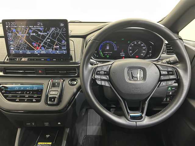 ホンダ オデッセイ ハイブリッド e:HEVアブソルート EXブラックED 三重県 2023(令5)年 0.2万km プラチナホワイトパール 純正１１インチナビ/CD/DVD/BT/MSV/フルセグTV/HDMI/マルチビューカメラ　/両側パワースライドドア　/本革シート　/オットマン　/シートヒーター　/ワイヤレス充電　/ＬＥＤヘッドライト/レーダークルーズコントロール/パワーバックドア/BSM/クリアランスソナー/スペアキー有り