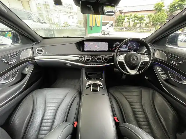 メルセデス・ベンツ Ｓ５６０Ｌ AMGライン 東京都 2018(平30)年 6.8万km ダイヤモンドホワイト AMGライン/パノラミックスライディングルーフ/ナッパ革シート/Burmesterサウンドシステム/純正12.3インチディスプレイナビ/・Bluetoothオーディオ/フルセグTV/360°カメラシステム/ヘッドアップディスプレイ/レーダーセーフティパッケージ/・エマージェンシーストップアシスト/・ディスタンスアシストディストロニック/・ステアリングアシスト/・レーンチェンジアシスト/・ブラインドスポットモニター/AMG製19インチアルミホイール/全席シートヒーター/ベンチレーション/全席パワーシート/純正フロアマット/保証書/取扱説明書