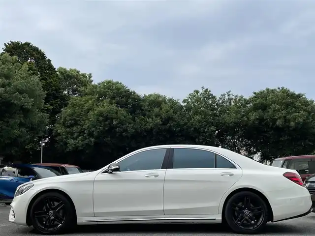 メルセデス・ベンツ Ｓ５６０Ｌ AMGライン 東京都 2018(平30)年 6.8万km ダイヤモンドホワイト AMGライン/パノラミックスライディングルーフ/ナッパ革シート/Burmesterサウンドシステム/純正12.3インチディスプレイナビ/・Bluetoothオーディオ/フルセグTV/360°カメラシステム/ヘッドアップディスプレイ/レーダーセーフティパッケージ/・エマージェンシーストップアシスト/・ディスタンスアシストディストロニック/・ステアリングアシスト/・レーンチェンジアシスト/・ブラインドスポットモニター/AMG製19インチアルミホイール/全席シートヒーター/ベンチレーション/全席パワーシート/純正フロアマット/保証書/取扱説明書