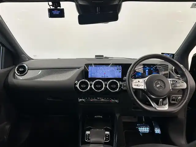 メルセデス・ベンツ Ｂ２００ｄ AMGライン 岡山県 2020(令2)年 2.3万km コスモスブラック 純正ナビ/電動リアゲート/ハーフレザー/ドライブレコーダー/横滑り防止装置/ハンドルアシスト/レーンアシスト/パーキングアシスト/道路標識アシスト/車線逸脱警報/レーンチェンジアシスト/ＥＴＣ２．０