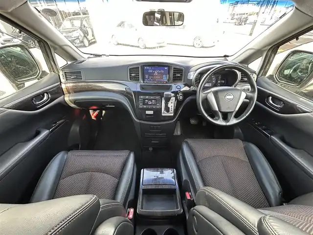 日産 エルグランド 250HWS アーバンクロム 宮崎県 2012(平24)年 8.8万km ファントムブラック /ナビ(VIE-X088)//TV/CD/DVD//ETC//バックカメラ//両側パワースライドドア//フリップダウンモニター//純正アルミホイール//社外フロアマット//ドアバイザー//オートライト//取扱説明書//保証書