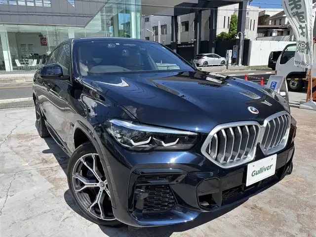 ＢＭＷ ＢＭＷ Ｘ６ xDrive35d Mスポーツ 京都府 2023(令5)年 1.6万km カーボンブラックM ワンオーナー　禁煙車/コンフォートパッケージ/ハイラインパッケージ/ドライブレコーダー前後/Bluetooth/フルセグTV/アラウンドビュー３６０/メモリーシート/ステアリングヒーター/マッサージシート/ETC/クリアランスソナー/スマートキー２個/USB／Cタイプ/説明書/保証書