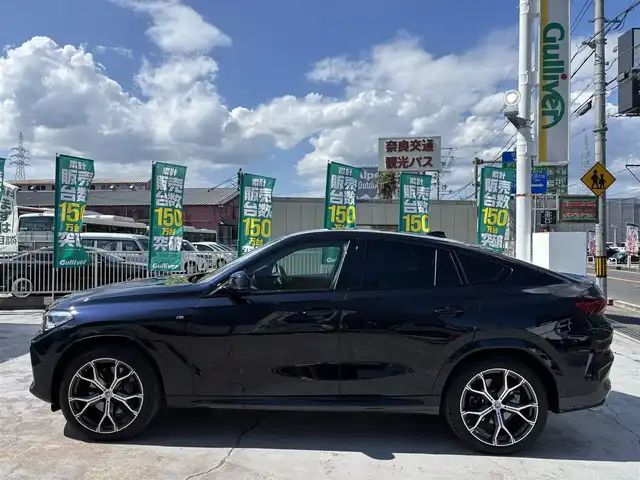 ＢＭＷ ＢＭＷ Ｘ６ xDrive35d Mスポーツ 京都府 2023(令5)年 1.6万km カーボンブラックM ワンオーナー　禁煙車/コンフォートパッケージ/ハイラインパッケージ/ドライブレコーダー前後/Bluetooth/フルセグTV/アラウンドビュー３６０/メモリーシート/ステアリングヒーター/マッサージシート/ETC/クリアランスソナー/スマートキー２個/USB／Cタイプ/説明書/保証書