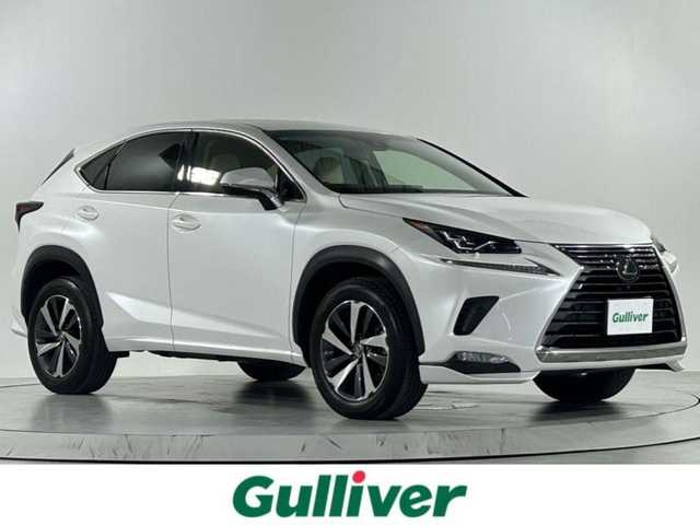 レクサス ＮＸ 300 バージョンL 佐賀県 2018(平30)年 6万km ソニッククォーツ 純正10.3インチナビ/AM/FM/CD/DVD/Bluetooth/USB/AUX/フルセグTV/アラウンドビューモニター/レクサスセーフティシステム/レーダークルコン/レーンキープアシスト/コーナーセンサー/ビルトインETC2.0/パドルシフト/白本革シート/シートヒーター/ヘッドアップディスプレイ/純正18インチアルミホイール/三眼LEDヘッドライト/シーケンシャルウィンカー/スマートキー/スペアキー