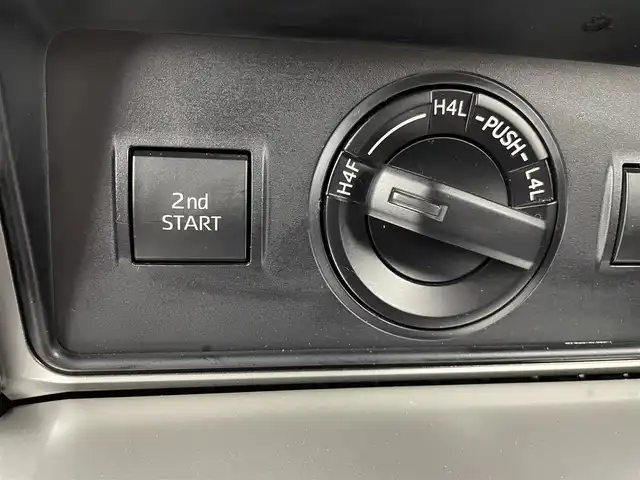 トヨタ ランドクルーザー プラド TX Lパッケージ 福岡県 2019(令1)年 4.5万km ブラック ＴＲＤエアロ　/サンルーフ　/アルパイン９型ナビ　/バックカメラ　/ＥＴＣ　/レーダークルコン　/衝突軽減　/レーンキープ　/シートヒーター／ベンチレーション　/パワーシート　/ＲＡＹＳアルミホイール　/本革　/ＬＥＤライト/冬タイヤ純正アルミホイール積込有/純正グリル積込有