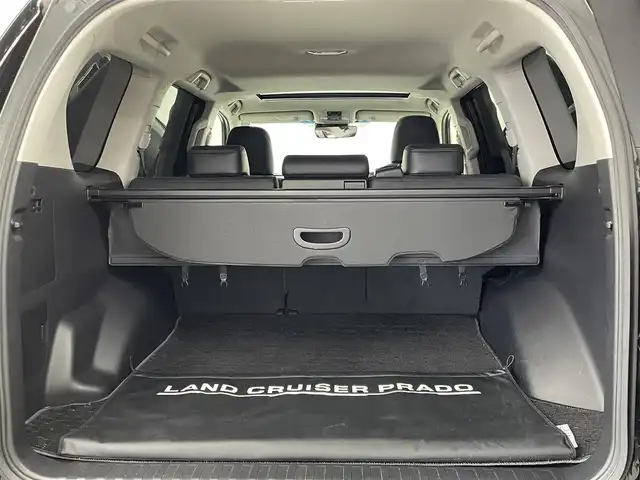 トヨタ ランドクルーザー プラド TX Lパッケージ 福岡県 2019(令1)年 4.5万km ブラック ＴＲＤエアロ　/サンルーフ　/アルパイン９型ナビ　/バックカメラ　/ＥＴＣ　/レーダークルコン　/衝突軽減　/レーンキープ　/シートヒーター／ベンチレーション　/パワーシート　/ＲＡＹＳアルミホイール　/本革　/ＬＥＤライト/冬タイヤ純正アルミホイール積込有/純正グリル積込有