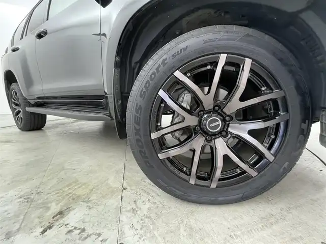 トヨタ ランドクルーザー プラド TX Lパッケージ 福岡県 2019(令1)年 4.5万km ブラック ＴＲＤエアロ　/サンルーフ　/アルパイン９型ナビ　/バックカメラ　/ＥＴＣ　/レーダークルコン　/衝突軽減　/レーンキープ　/シートヒーター／ベンチレーション　/パワーシート　/ＲＡＹＳアルミホイール　/本革　/ＬＥＤライト/冬タイヤ純正アルミホイール積込有/純正グリル積込有