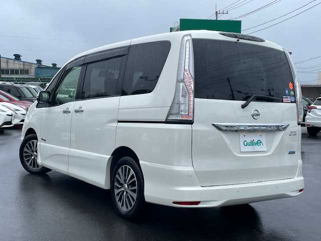 日産 セレナ HWS S HV Vセレ +SeftyⅡ 静岡県 2016(平28)年 5.4万km ブリリアントホワイトパール ●純正ナビ/(フルセグ/CD/DVD/Bluetooth)/(MP3155D-W)/●全方位カメラ/●クルーズコントロール/●衝突被害軽減システム/●レーンキープアシスト/●前後コーナーセンサー/●オートライト/●革巻きステアリング/●ステアリングスイッチ/●ETC/●前後ドライブレコーダー/●両側パワースライドドア/●電動格納ウィンカーミラー/●ドアバイザー/●スマートキー/●プッシュスタート/●純正フロアマット/●純正16インチアルミホイール/●ダブルSRS＋ABS/●車両取扱説明書/●ナビ取扱説明書