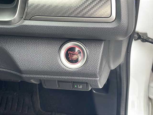 ホンダ シビック ハッチバック 千葉県 2018(平30)年 3.9万km ホワイトオーキッドパール ワンオーナー　ホンダセンシング　Ｂカメ　純正ナビ　ＶＸＭ－１８５ＶＦｉ　フルセグＴＶ　ＣＤ　Ｄ＋Ｎ席シートヒーター　ＥＴＣ　純正フロアマット　フルエアロ　純正１８インチＡＷ 保証書　取扱説明書　記録簿