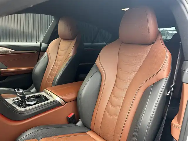 ＢＭＷ ８４０ｉ グランクーペ Mスポーツ 福岡県 2021(令3)年 6.7万km パール Ｍテクニックパッケージ　/柿本カスタムマフラー/黒茶コンビ革　/前席エアシート/全席シートヒーター/アダプティブクルーズコントロール/ブラインドスポットモニター/レーンキープアシスト/純正ナビ/Applecarplay/全方位カメラ/フルセグTV/Bluetooth/ワイヤレス充電　/LEDライト/オートハイビーム/パワーバックドア/ドライブレコーダー/ミラー一体型ETC