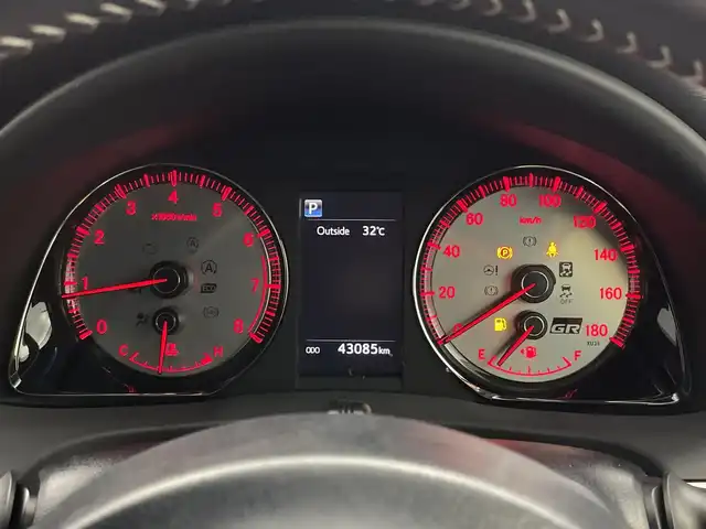 トヨタ ハリアー エレガンス GRスポーツ 新潟県 2019(令1)年 4.3万km ブラック 禁煙車/純正メモリナビ/（BT/FM/AM/フルセグT）/バックカメラ/ステアリングスイッチ/ハーフレザーシート/パワーシート/前後ドライブレコーダー/テレビキャンセラー/フロントフォグライト/電格ミラー/ウィンカーミラー/ETC
