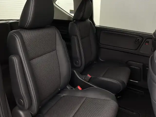 ホンダ フリード ハイブリット G ホンダセンシング 新潟県 2020(令2)年 3.9万km プラチナホワイトパール ワンオーナー　/バックモニター　/フルセグＴＶ(走行中視聴可能)　/メモリナビ(AM/FM/CD/DVD/BT)　/Ｂｌｕｅｔｏｏｔｈ接続　/ＡＷ付きスタッドレスタイヤ/ステアリングスイッチ　/両側パワースライドドア　/運転席助手席シートヒーター　/追従型クルーズコントロール　/保証書/取扱説明書/記録簿