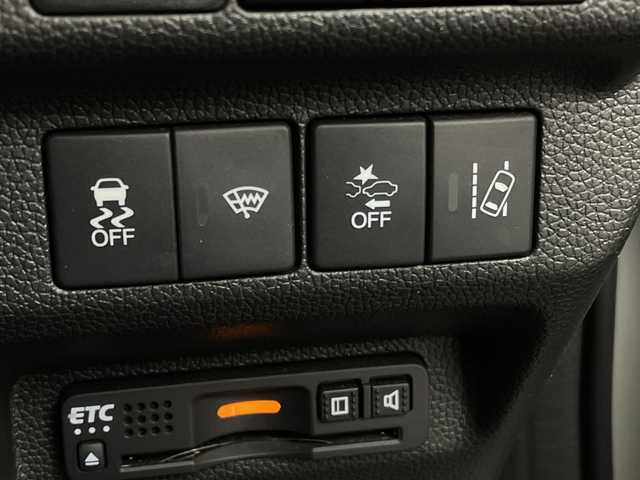 ホンダ フリード ハイブリット G ホンダセンシング 新潟県 2020(令2)年 3.9万km プラチナホワイトパール ワンオーナー　/バックモニター　/フルセグＴＶ(走行中視聴可能)　/メモリナビ(AM/FM/CD/DVD/BT)　/Ｂｌｕｅｔｏｏｔｈ接続　/ＡＷ付きスタッドレスタイヤ/ステアリングスイッチ　/両側パワースライドドア　/運転席助手席シートヒーター　/追従型クルーズコントロール　/保証書/取扱説明書/記録簿