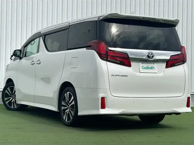 トヨタ アルファード S Cパッケージ 香川県 2020(令2)年 3.8万km ホワイトパールクリスタルシャイン Wサンルーフ/純正12.1型後席モニター/純正9型ディスプレイオーディオ/（ナビ機能/フルセグTV/Bluetooth/USB）/DVDデッキ/バックカメラ/トヨタセーフティセンス/・プリクラッシュセーフティ（PCS）/・アダプティブクルーズコントロール（ACC）/・オートマチックハイビーム（AHB）/・レーントレーシングアシスト（LTA）/・パーキングブレーキサポート（PKSB）/・リヤクロストラフィックアラート（RCTA）/・ロードサインアシスト（RSA）/コーナーセンサー/ブラインドスポットモニター（BSM）/3眼LEDヘッドライト/デジタルインナーミラー/ドライブレコーダー/ビルトインETC/黒革シート/ベンチレーション機能（シートヒーター/クーラー）/前席パワーシート/運転席メモリー機能/ウッドコンビステアリング/ステアリングヒーター/ステアリングスイッチ/電動パーキングブレーキ/オートブレーキホールド/ワイヤレス充電器（置くだけ充電器）/nanoe(ナノイー)/後席サンシェード/純正18インチアルミホイール/オート開閉機能付電動格納ミラー