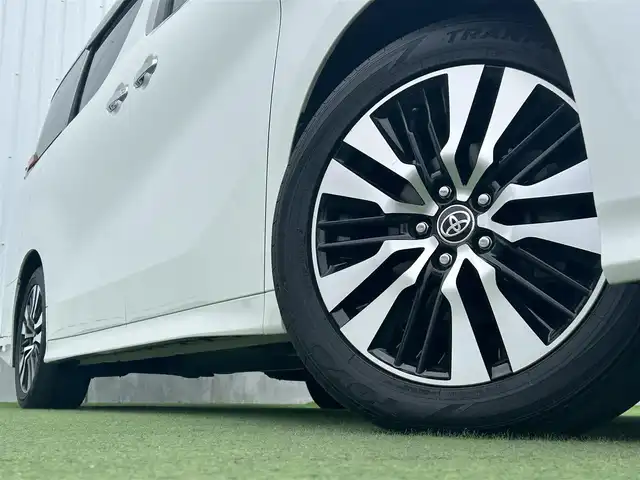 トヨタ アルファード S Cパッケージ 香川県 2020(令2)年 3.8万km ホワイトパールクリスタルシャイン Wサンルーフ/純正12.1型後席モニター/純正9型ディスプレイオーディオ/（ナビ機能/フルセグTV/Bluetooth/USB）/DVDデッキ/バックカメラ/トヨタセーフティセンス/・プリクラッシュセーフティ（PCS）/・アダプティブクルーズコントロール（ACC）/・オートマチックハイビーム（AHB）/・レーントレーシングアシスト（LTA）/・パーキングブレーキサポート（PKSB）/・リヤクロストラフィックアラート（RCTA）/・ロードサインアシスト（RSA）/コーナーセンサー/ブラインドスポットモニター（BSM）/3眼LEDヘッドライト/デジタルインナーミラー/ドライブレコーダー/ビルトインETC/黒革シート/ベンチレーション機能（シートヒーター/クーラー）/前席パワーシート/運転席メモリー機能/ウッドコンビステアリング/ステアリングヒーター/ステアリングスイッチ/電動パーキングブレーキ/オートブレーキホールド/ワイヤレス充電器（置くだけ充電器）/nanoe(ナノイー)/後席サンシェード/純正18インチアルミホイール/オート開閉機能付電動格納ミラー