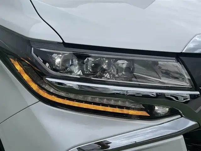 トヨタ アルファード S Cパッケージ 香川県 2020(令2)年 3.8万km ホワイトパールクリスタルシャイン Wサンルーフ/純正12.1型後席モニター/純正9型ディスプレイオーディオ/（ナビ機能/フルセグTV/Bluetooth/USB）/DVDデッキ/バックカメラ/トヨタセーフティセンス/・プリクラッシュセーフティ（PCS）/・アダプティブクルーズコントロール（ACC）/・オートマチックハイビーム（AHB）/・レーントレーシングアシスト（LTA）/・パーキングブレーキサポート（PKSB）/・リヤクロストラフィックアラート（RCTA）/・ロードサインアシスト（RSA）/コーナーセンサー/ブラインドスポットモニター（BSM）/3眼LEDヘッドライト/デジタルインナーミラー/ドライブレコーダー/ビルトインETC/黒革シート/ベンチレーション機能（シートヒーター/クーラー）/前席パワーシート/運転席メモリー機能/ウッドコンビステアリング/ステアリングヒーター/ステアリングスイッチ/電動パーキングブレーキ/オートブレーキホールド/ワイヤレス充電器（置くだけ充電器）/nanoe(ナノイー)/後席サンシェード/純正18インチアルミホイール/オート開閉機能付電動格納ミラー