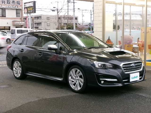 スバル レヴォーグ 1．6GT アイサイト Sスタイル 岡山県 2018(平30)年 0.8万km ダークグレーメタリック 【 EyeSight Ver.3 】/・ツーリングアシスト/・プリクラッシュブレーキ/・全車速追従機能付クルーズコントロール/・アクティブレーンキープ/・AT誤発進抑制制御/・AT誤後進抑制制御/・車線逸脱警報/・ふらつき警報/・先行車発進お知らせ/・定速クルーズコントロール/ワンオーナー/純正8インチSDナビ/フルセグテレビ/フロント・サイド・バックカメラ/Bluetooth/USB/DVD再生可能/デジタルインナーミラー/運転席パワーシート/前席シートヒーター/ドライブレコーダー/リアソナー/オートライト/LEDヘッドライト/ETC/純正18AW/純正フロアマット/ウィンカーミラー/スマートキー2個