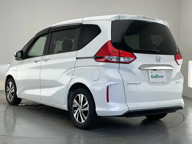 ホンダ フリード＋ ハイブリット EX 愛知県 2017(平29)年 4.9万km ホワイトオーキッドパール 純正ナビ　バックカメラ　ＨＤＭＩ　禁煙　両側パワスラ　黒ハーフレザー　シートヒーター　ホンダセンシング　衝突軽減　ＬＥＤオートライト　誤発進抑制　追従クルコン　レーンキープ　フルセグ　ＤＶＤ　フォグ