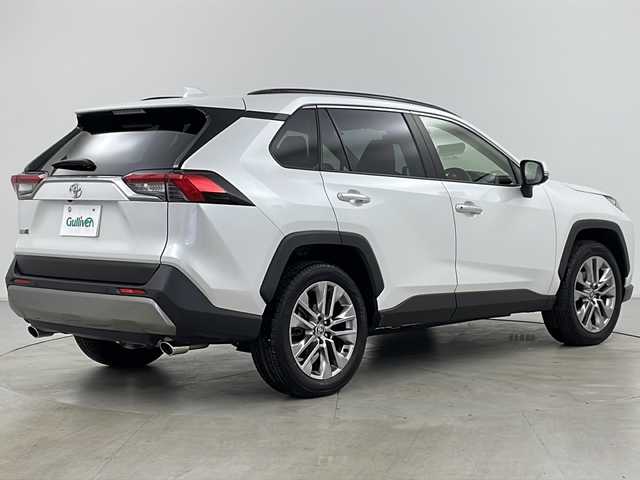 トヨタ ＲＡＶ４ G Zパッケージ 道央・札幌 2024(令6)年 1.3万km プラチナホワイトパールマイカ ・4WD/・寒冷地仕様/・純正ナビ/　BT/Miracast/・フルセグTV/・バックカメラ/・全方位カメラ/・ToyotaSafetySense/　プリクラッシュセーフティ/　レーントレーシングアシスト/　レーダークルーズコントロール/　オートマチックハイビーム/　ロードサインアシスト/・パーキングサポートブレーキ/・レザーシート/・前席パワーシート/・前席シートヒーター/・前席ベンチレーション/・パワーバックドア/・デジダルインナーミラー/・革巻ステアリング/・ステアリングヒーター/・オートライト/・LEDヘッドライト/・フォグランプ/・社外フロアマット/・スマートキー/・ビルトインETC