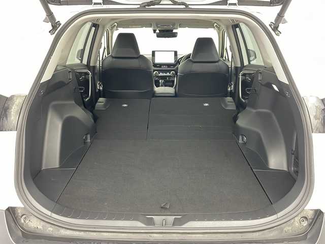 トヨタ ＲＡＶ４ G Zパッケージ 道央・札幌 2024(令6)年 1.3万km プラチナホワイトパールマイカ ・4WD/・寒冷地仕様/・純正ナビ/　BT/Miracast/・フルセグTV/・バックカメラ/・全方位カメラ/・ToyotaSafetySense/　プリクラッシュセーフティ/　レーントレーシングアシスト/　レーダークルーズコントロール/　オートマチックハイビーム/　ロードサインアシスト/・パーキングサポートブレーキ/・レザーシート/・前席パワーシート/・前席シートヒーター/・前席ベンチレーション/・パワーバックドア/・デジダルインナーミラー/・革巻ステアリング/・ステアリングヒーター/・オートライト/・LEDヘッドライト/・フォグランプ/・社外フロアマット/・スマートキー/・ビルトインETC