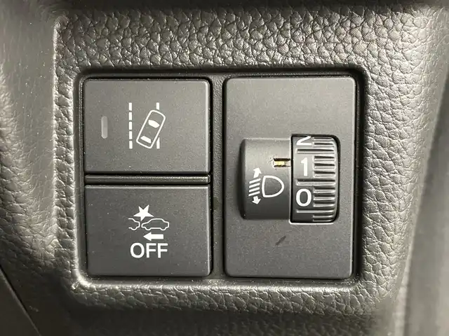 ホンダ Ｎ ＢＯＸ カスタム L 新潟県 2023(令5)年 6.2万km プラチナホワイトパール ワンオーナー/KENWOODメモリナビ【MDV-D708BT】/　フルセグTV/Bluetooth/CD/DVD/衝突被害軽減ブレーキ/レーンキープアシスト/レーダークルーズコントロール/前席シートヒーター/コーナーセンサー/片側パワースライドドア/バックモニター/アイドリングストップ/LEDヘッドライト/オートマチックハイビーム/ステアリングスイッチ