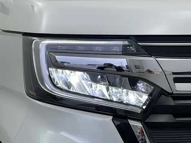 ホンダ Ｎ ＢＯＸ カスタム L 新潟県 2023(令5)年 6.2万km プラチナホワイトパール ワンオーナー/KENWOODメモリナビ【MDV-D708BT】/　フルセグTV/Bluetooth/CD/DVD/衝突被害軽減ブレーキ/レーンキープアシスト/レーダークルーズコントロール/前席シートヒーター/コーナーセンサー/片側パワースライドドア/バックモニター/アイドリングストップ/LEDヘッドライト/オートマチックハイビーム/ステアリングスイッチ