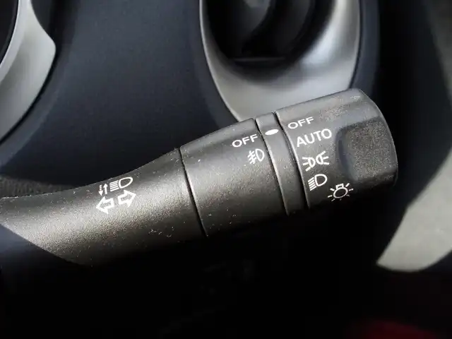 日産 ジューク 15RX タイプV 埼玉県 2013(平25)年 4.1万km 赤 社外ナビ(ミツビシ)/社外ホイール(CLAw-x1)/ワンセグTV/Bluetooth/バックカメラ/ETC/オートライト/電動格納ミラー